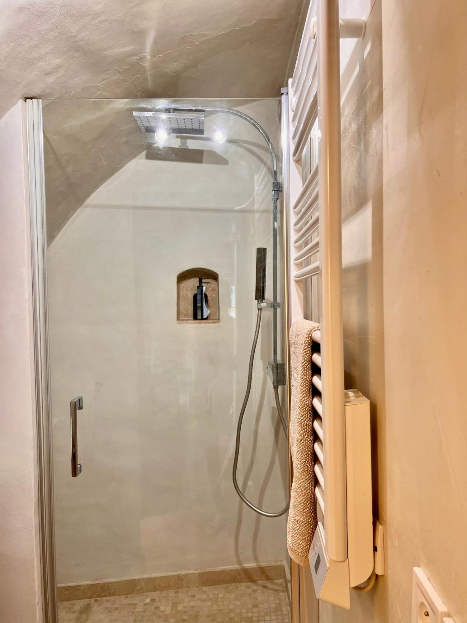 Apartamento Coeur Du Luberon Lourmarin Exterior foto