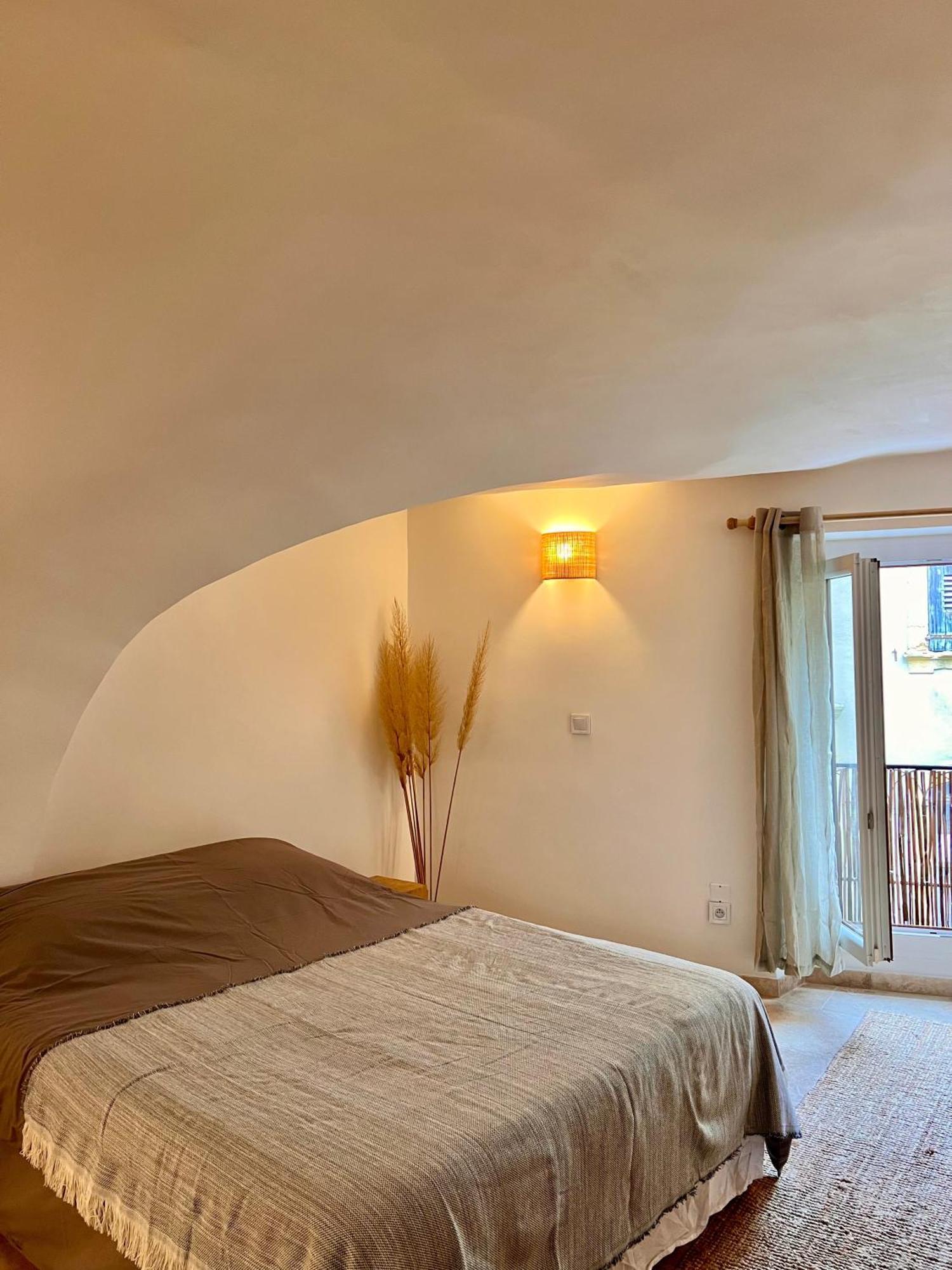 Apartamento Coeur Du Luberon Lourmarin Exterior foto