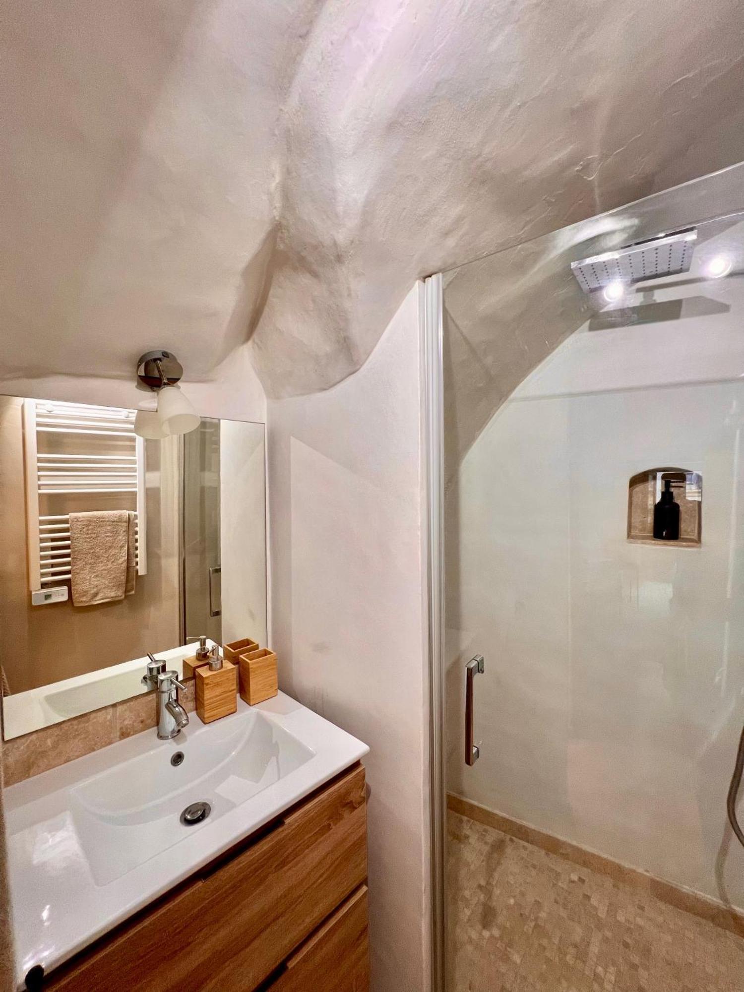 Apartamento Coeur Du Luberon Lourmarin Exterior foto